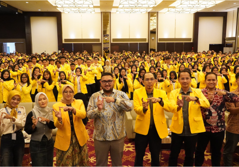 Wakil Bupati Purbalingga Dimas Prasetyahani usai memberikan materi dalam Orientasi Studi Mahasiswa Baru (OSMB) dan Klinik Ujian UT ini berlangsung di Kamandaka Ballroom, Hotel Aston Purwokerto, pada Sabtu 15 Agustus 2026.