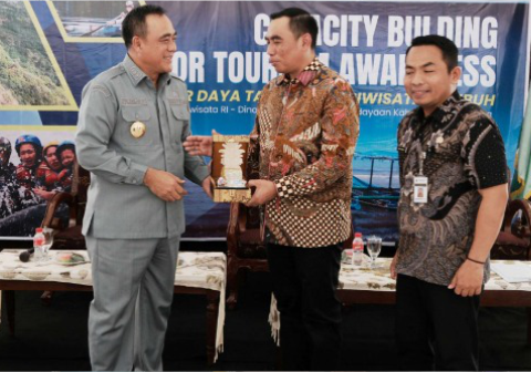 Pemkab Pemalang memacu pengembangan potensi wisata daerah melalui penguatan SDM, kolaborasi lintas sektor, serta penciptaan magnet pariwisata baru.