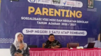 SMP Negeri 3 Satap Rembang Purbalingga menggelar program parenting untuk menguatkan peran orang tua dalam pembentukan karakter anak dari rumah. SMP Negeri 3 Satap Rembang Purbalingga menggelar program parenting untuk menguatkan peran orang tua dalam pembentukan karakter anak dari rumah.