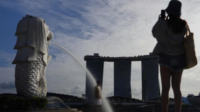 Kualitas udara Singapura memburuk akibat kabut asap dari kebakaran hutan di Indonesia, catat angka PSI tidak sehat menurut NEA. Kualitas udara Singapura memburuk akibat kabut asap dari kebakaran hutan di Indonesia, catat angka PSI tidak sehat menurut NEA.