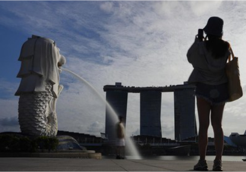 Kualitas udara Singapura memburuk akibat kabut asap dari kebakaran hutan di Indonesia, catat angka PSI tidak sehat menurut NEA. Kualitas udara Singapura memburuk akibat kabut asap dari kebakaran hutan di Indonesia, catat angka PSI tidak sehat menurut NEA.