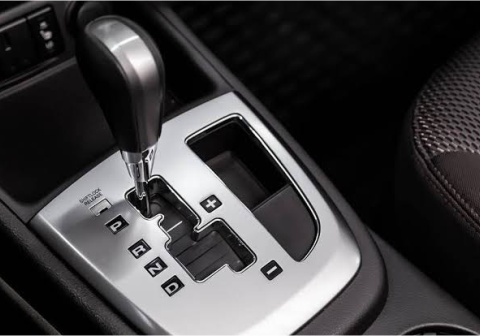 Tips Mengendarai Mobil Matik di Jalur Pegunungan Tips Mengendarai Mobil Matik di Jalur Pegunungan