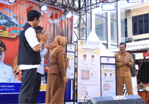 Pemkab Banyumas meluncurkan 1.000 titik perpustakaan digital Tugu Baca tanpa APBD guna meningkatkan budaya literasi masyarakat. Pemkab Banyumas meluncurkan 1.000 titik perpustakaan digital Tugu Baca tanpa APBD guna meningkatkan budaya literasi masyarakat.