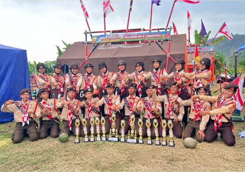 Anggota Gerakan PramukaGudep 09.501-09.502 pangkalan SMP Negeri 1 Karangreja  jadi juara umum putra dan putri dalam ajang Jambore Ranting Karangreja 2026.