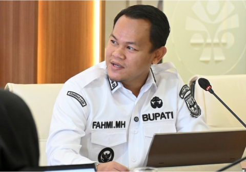 Bupati Purbalingga Fahmi Muhammad