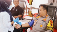 Polres Pemalang menggelar aksi donor darah HUT Humas Polri Pemalang bersama awak media untuk membantu sesama dan memperkuat kemitraan pers. Polres Pemalang menggelar aksi donor darah HUT Humas Polri Pemalang bersama awak media untuk membantu sesama dan memperkuat kemitraan pers.