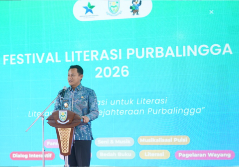 Bupati Purbalingga Fahmi Muhammad Hanif resmi membuka Festival Literasi Purbalingga 2026. Kegiatan berlangsung selama 8–10 Oktober 2026 dengan mengusung tema “Kolaborasi Untuk Literasi, Literasi untuk Kesejahteraan Purbalingga”.
