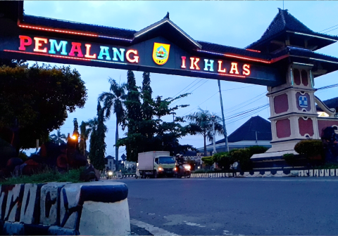 Gerbang Masuk Kabupaten Pemalang. Sumber Foto: Erry Andini_tabloidelemen.com