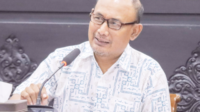 Ketua Bapemperda DPRD Kabupaten Purbalingga, Imawan Taqiyuddin memimpin rapat yang membahas rancangan Propemperda Tahun 2027 di Ruang Rapat Paripurna pada Senin, 26 Oktober 2026.