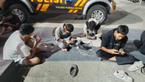 Polres Purbalingga menggelar mabar Mobile Legends untuk merangkul generasi muda serta mengedukasi bijak berteknologi dan menjaga keamanan lingkungan.
