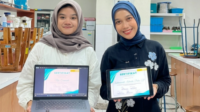 Rahmania Sabila dan Fitri Cahyani Mahasiswa Farmasi UMP Raih Juara 1 Poster Ilmiah Nasional