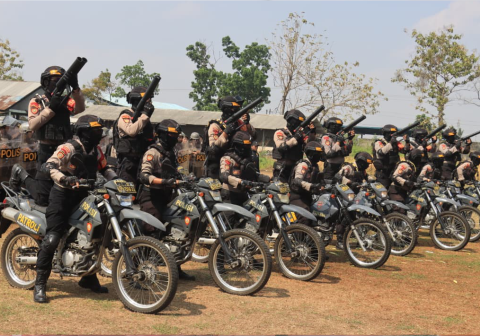 Polres Purbalingga menggelar simulasi pengamanan anarkis Pilkades 2026 guna memastikan kesiapan personel mengamankan tahapan Pilkades serentak secara kondusif.