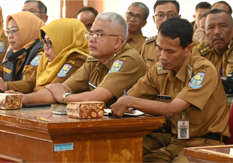 Sekda Herni menginstruksikan panitia melakukan pemeriksaan ketat berkas bakal calon Pilkades Purbalingga 2026, memastikan keabsahan dokumen serta mengantisipasi kendala di 184 desa pelaksana.