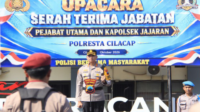 Kapolresta Cilacap memimpin sertijab Pejabat Utama Polresta Cilacap dan Kapolsek jajaran guna meningkatkan profesionalisme serta kualitas pelayanan publik. Kapolresta Cilacap memimpin sertijab Pejabat Utama Polresta Cilacap dan Kapolsek jajaran guna meningkatkan profesionalisme serta kualitas pelayanan publik.