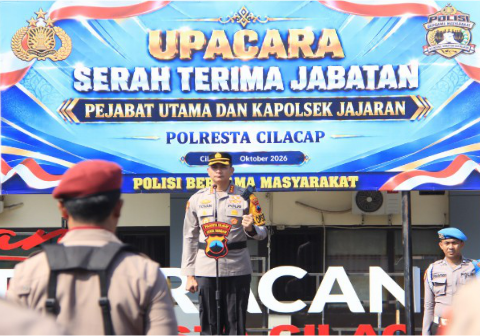 Kapolresta Cilacap memimpin sertijab Pejabat Utama Polresta Cilacap dan Kapolsek jajaran guna meningkatkan profesionalisme serta kualitas pelayanan publik.