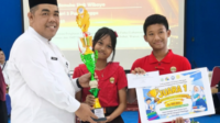 Pemenang Lomba Penelitian Ilmiah Remaja Purbalingga 2026 resmi diumumkan, menampilkan inovasi sains terbaik dari pelajar SMP dan MTs se-Kabupaten Purbalingga. Pemenang Lomba Penelitian Ilmiah Remaja Purbalingga 2026 resmi diumumkan, menampilkan inovasi sains terbaik dari pelajar SMP dan MTs se-Kabupaten Purbalingga.