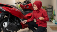 service ringan harian untuk sepeda motor yang bisa dilakukan oleh perempuan