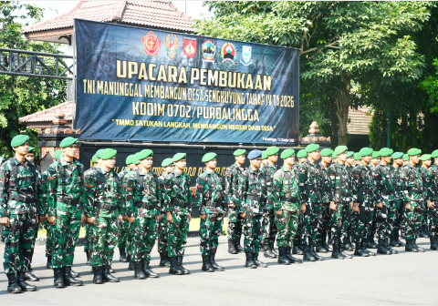 Pemkab Purbalingga bersama TNI membuka akses jalan baru di Desa Bantarbarang melalui program TMMD Sengkuyung Tahap IV 2026 untuk meningkatkan ekonomi warga.