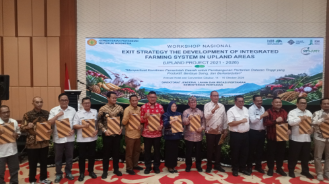 Kabupaten Purbalingga meraih Penghargaan Kabupaten Terbaik III Nasional UPLAND Project periode 2021–2026 berkat keberhasilan membangun ekosistem pertanian dataran tinggi. Kabupaten Purbalingga meraih Penghargaan Kabupaten Terbaik III Nasional UPLAND Project periode 2021–2026 berkat keberhasilan membangun ekosistem pertanian dataran tinggi.