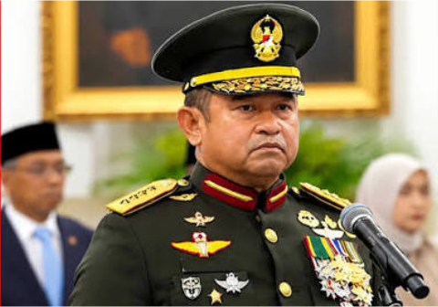 Jenderal TNI Maruli Simanjuntak sebagai Wakil Panglima TNI merangkap Kepala Badan Nasional Pengelola Perbatasan dan Daerah Terpencil.